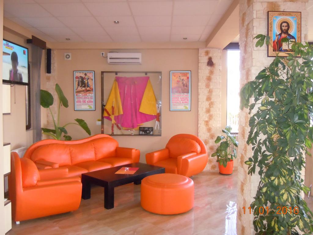 Pensiunea Marina Campina Bagian luar foto