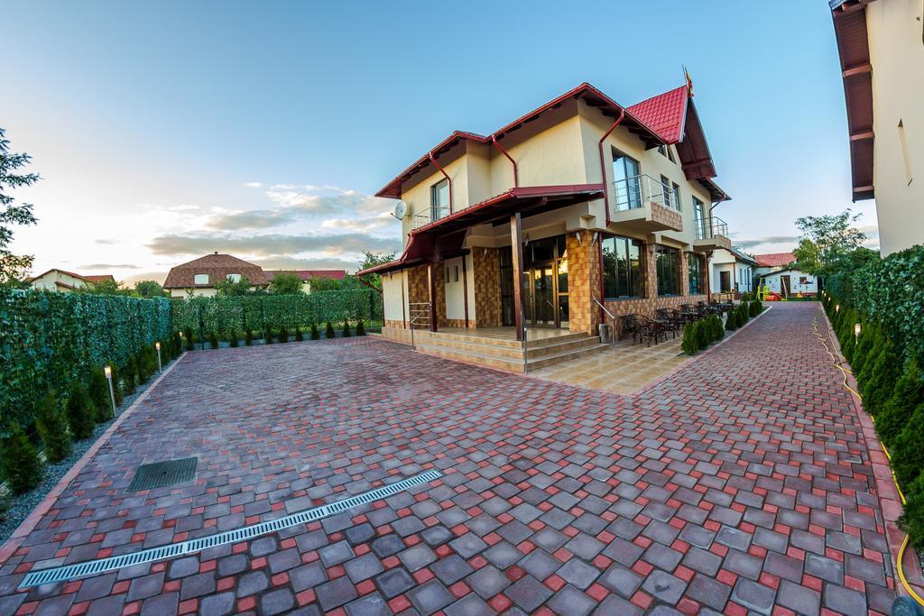 Pensiunea Marina Campina Ruang foto