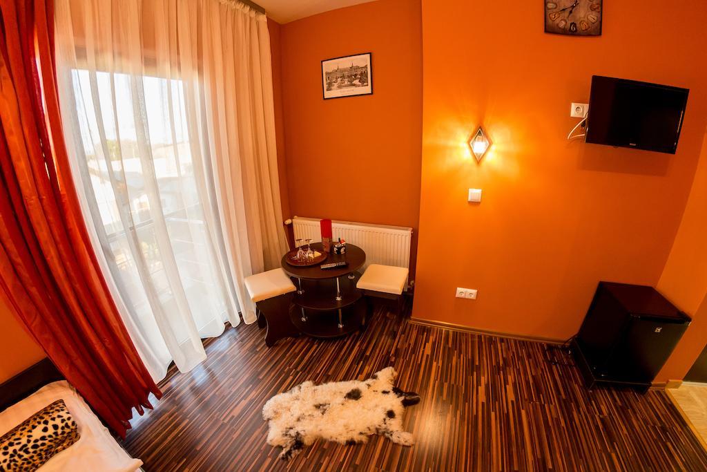 Pensiunea Marina Campina Bagian luar foto
